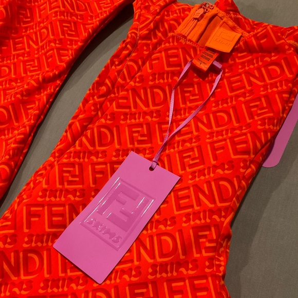 🆕FENDI X SKIMS GEORGIA CREWNECK FULL ONSIE LONG-SLEEVE LEGGING JUMPSUIT ROMPER - Picture 7 of 16